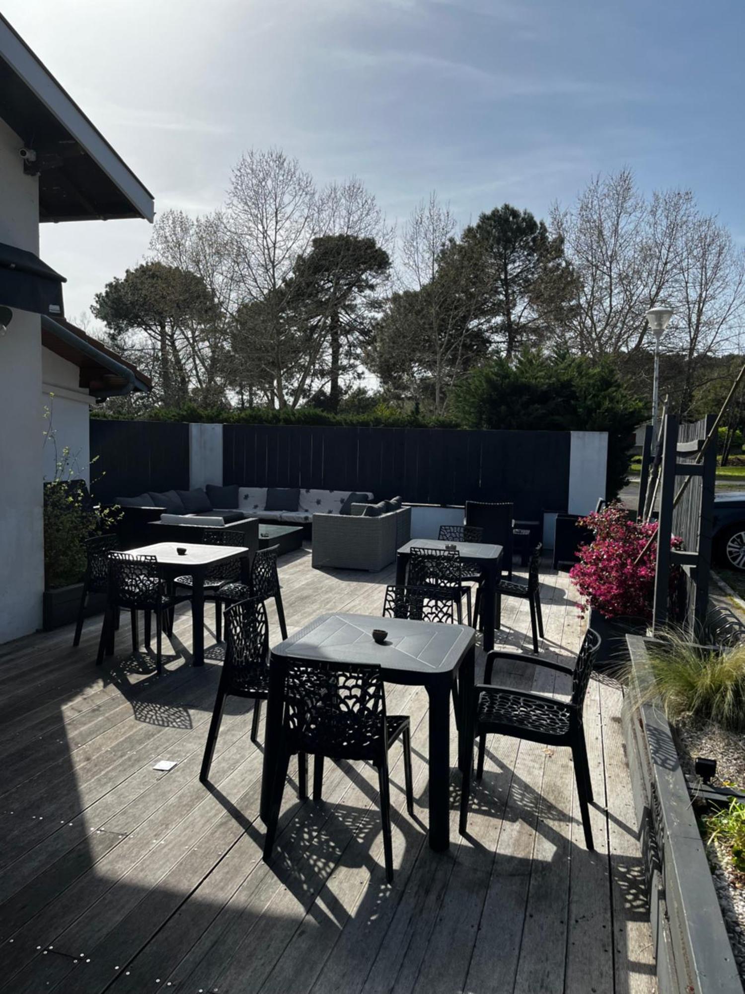 Hotel Cote et Lac Biscarrosse Buitenkant foto