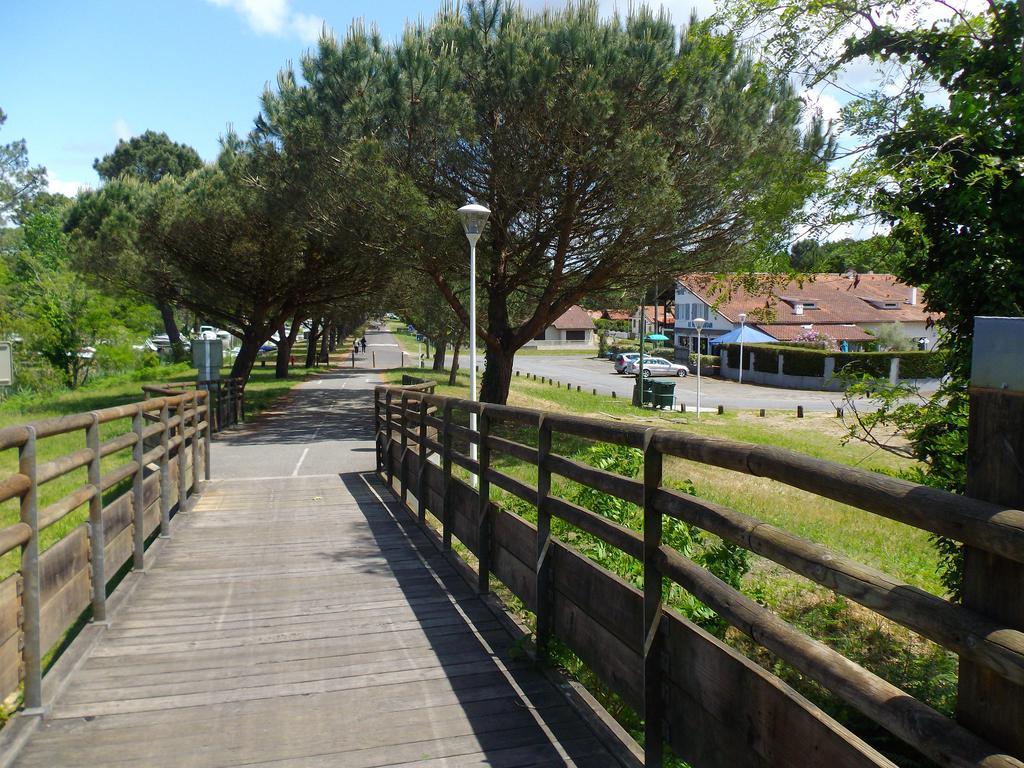 Hotel Cote et Lac Biscarrosse Buitenkant foto